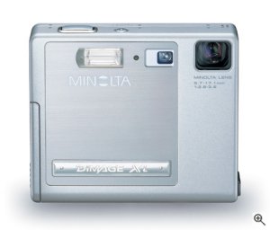 Minolta's DiMAGE Xi digital camera. Courtesy of Minolta, with modifications by Michael R. Tomkins. Click for bigger picture!
