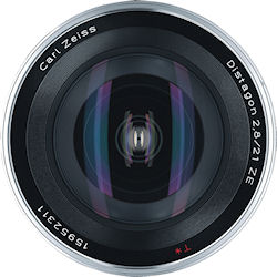 Front view of the Carl Zeiss Distagon T* 2,8/21 ZE lens. Photo provided by Carl Zeiss AG. Click for a bigger picture!