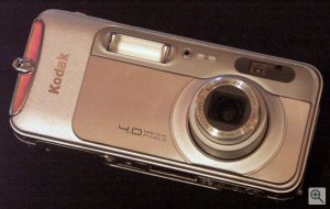 Kodak's EasyShare LS743 digital camera. Copyright © 2003, The Imaging Resource. All rights reserved. Click for a bigger picture!