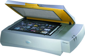 Creo's iQsmart1 flatbed scanner. Courtesy of Creo, with modifications by Michael R. Tomkins. Click for a bigger picture!