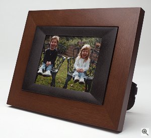 The Pacific Digital MemoryFrame. Courtesy of Pacific Digital Corp., with modifications by Michael R. Tomkins.
