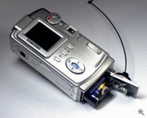 Samsung's Digimax 370 digital camera. Copyright © 2004, The Imaging Resource. All rights reserved. Click for a bigger picture!
