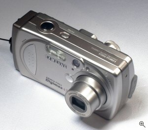 Samsung's Digimax 430 digital camera. Copyright © 2004, The Imaging Resource. All rights reserved. Click for a bigger picture!