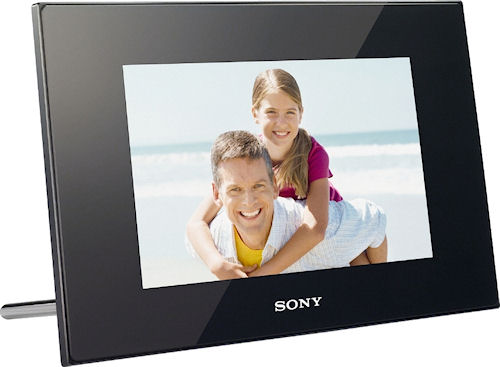 Sony's S-Frame DPF-D85 digital picture frame. Photo provided by Sony Europe (Belgium) N.V. Click for a bigger picture!