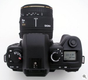 Sigma's SD10 digital camera. Copyright © 2003, The Imaging Resource. All rights reserved. Click for a bigger picture!