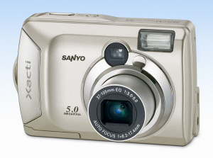 Sanyo's Xacti DSC-S5 digital camera. Courtesy of Sanyo, with modifications by Michael R. Tomkins. Click for a bigger picture!
