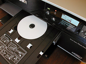 Máy in Epson T60 có thể in ảnh kên CD/DVD
