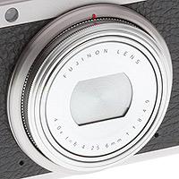Fuji XF1 - lens cover