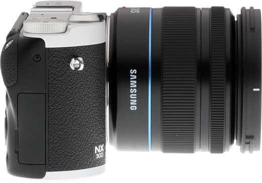 Samsung NX300 review -- Right view