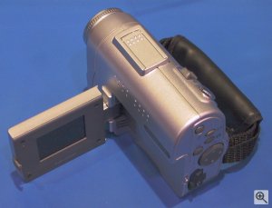 Polaroid's Cool-iCam emovie 2 digital camera. Copyright (c) 2003, Michael R. Tomkins. Click for a bigger picture!