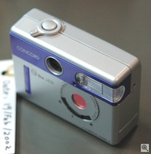 Concord's Eye-Q Go LCD digital camera. Copyright &copy; 2002, Michael R. Tomkins. All rights reserved.