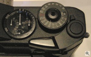 Epson and Cosina's unnamed rangefinder digital camera. Copyright © 2004, The Imaging Resource. All rights reserved.