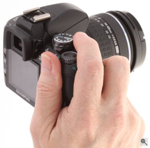 Olympus' EVOLT E-410 digital SLR. Copyright (c) 2007, The Imaging Resource. All rights reserved.