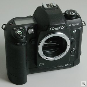 Fuji's FinePix S2 Pro digital camera. Copyright © 2002, Michael R. Tomkins. All rights reserved. Click for a bigger picture!