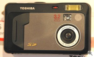 Toshiba's PDR-3300 digital camera. Copyright © 2002, Michael R. Tomkins. All rights reserved. Click for a bigger picture!