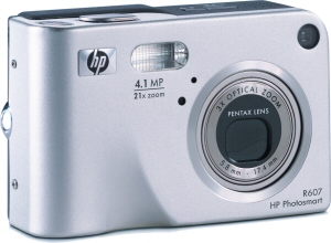 HP's Photosmart R607 digital camera. Courtesy of Hewlett Packard, with modifications by Michael R. Tomkins. Click for a bigger picture!