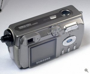 Samsung's Digimax 401 digital camera. Copyright © 2004, The Imaging Resource. All rights reserved. Click for a bigger picture!