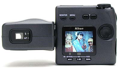 Nikon CoolPix 990 Digital Camera Review: Design