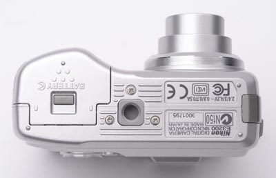 Ontstaan Huisje rammelaar Digital Cameras - Nikon Coolpix 3200 Digital Camera Review, Information,  Specifications