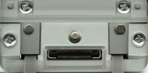 Sony NEX-3 accessory port