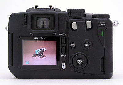 Fuji FinePix S7000 Digital Camera Review: Design