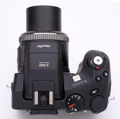 Fuji FinePix S7000 Digital Camera Review: Design