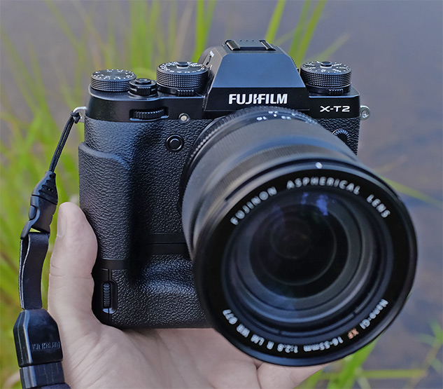Fuji X-T2 Review - Front view