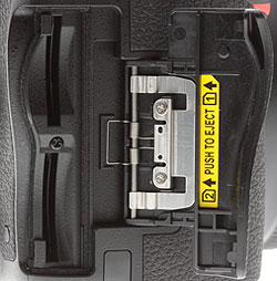 Nikon D750 review -- dual SD card slots