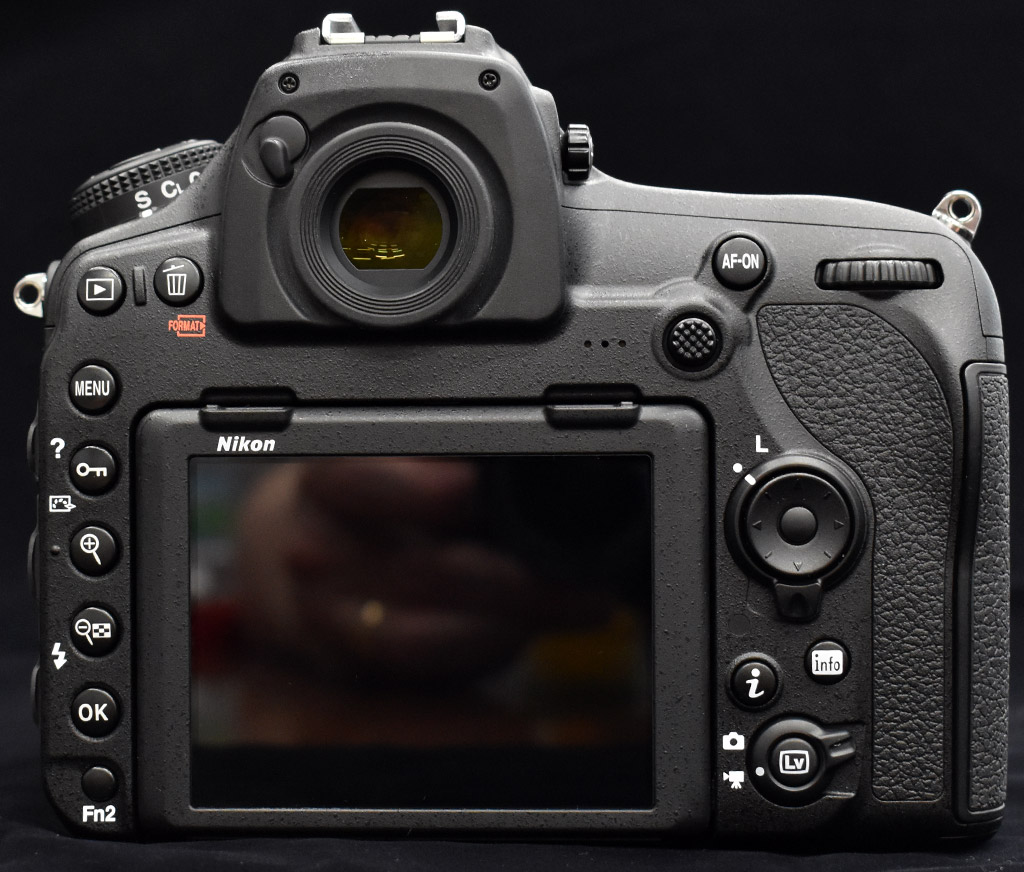 Nikon D850 Review: The best SLR Nikon's made. Ever.