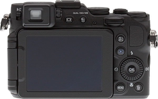 Nikon P7800 Review -- Back view