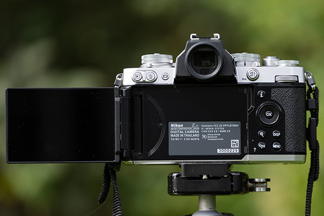 Nikon Z fc Review: Field Test -- Product Image