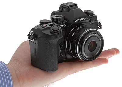 Olympus OM-D E-M1 review -- in hand with 17mm lens