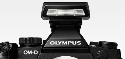 Olympus OM-D E-M1 review -- Bundled flash strobe