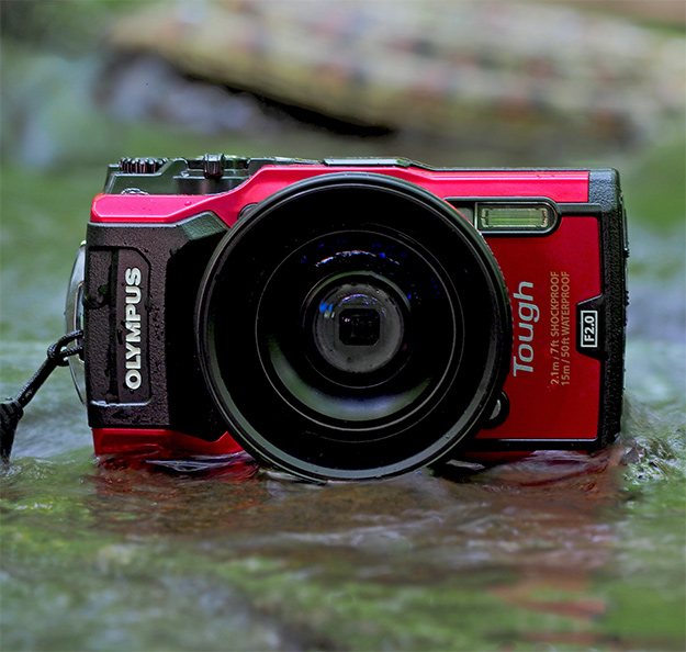 Olympus TG-5 - Product Image with FCON-1
