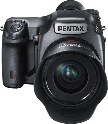 Pentax 645Z Review -- Front view with lens