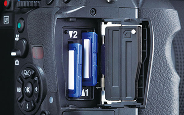 Pentax K-3 Review -- Dual SD card slots