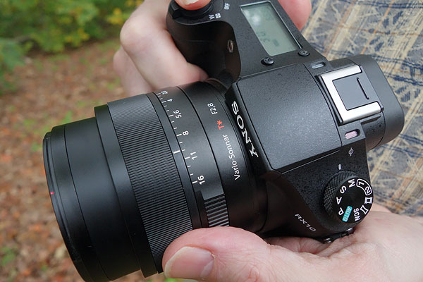 Sony RX10 review -- in hand
