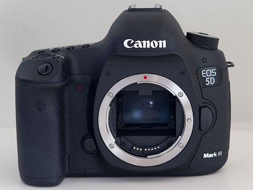 Canon's EOS 5D Mark III digital SLR. Copyright &copy; 2012, Imaging Resource. All rights reserved. Click for a bigger picture!