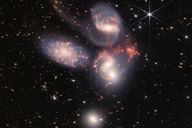 Webb Space Telescope captures Stephan’s Quintet in a mosaic with nearly 1,000 images