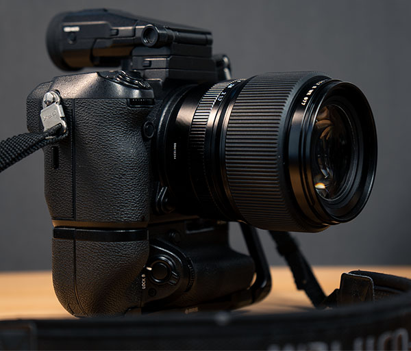 Fujinon GF 80mm f/1.7 R WR Review: Field Test -- Product Image