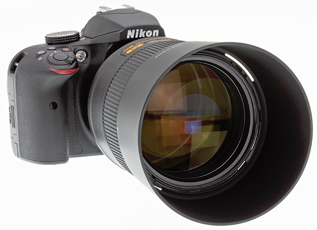 Nikon 105mm f/1.4 Review - front quarter view