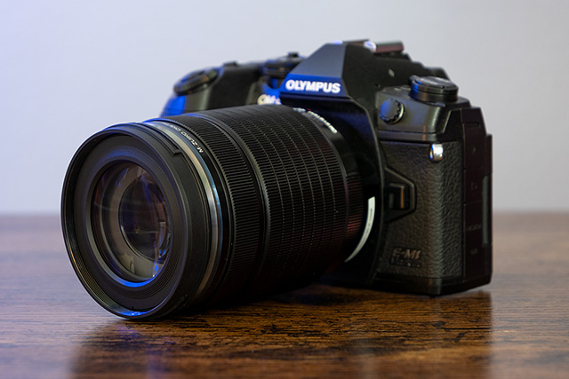 OM System 40-150mm F4 PRO M.Zuiko Review -- Product Image