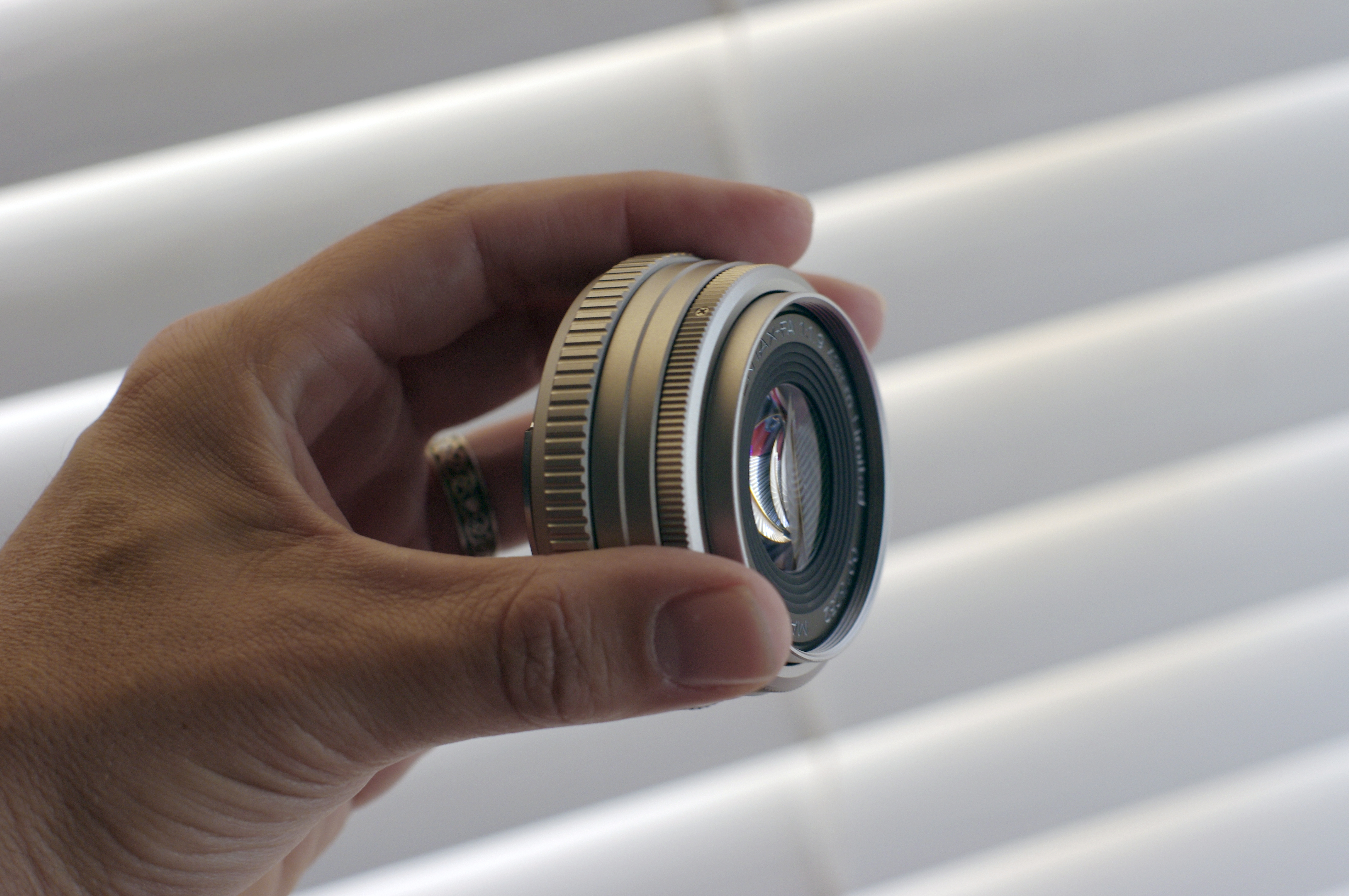 Pentax Review 43mm Limited f/1.9 P-FA SMC